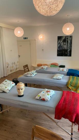 zaal massagetafels 2